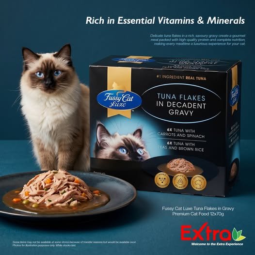 Fussy Cat Luxe Tuna Flakes in Gravy 12x70g